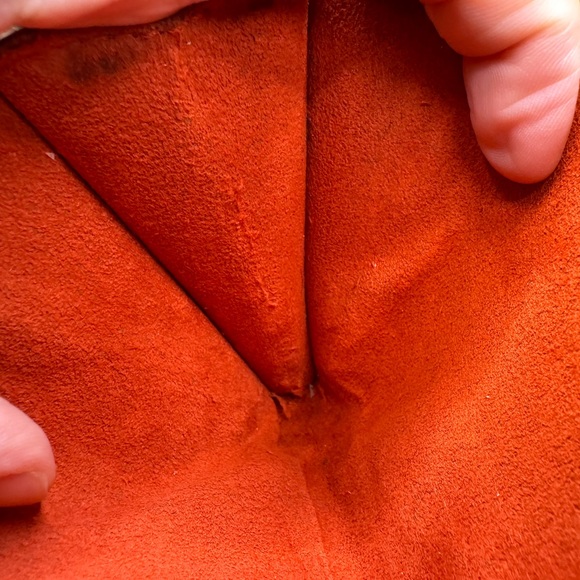 Louis Vuitton Bucket Pouch PM DE - Picture 14 of 15